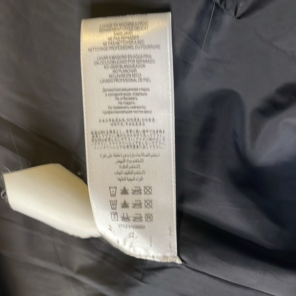 BCBGMaxazria Beautiful Black Puffer Knee Length Coat Removable Fur -XS- #0044 - Picture 14 of 16